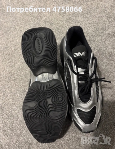 Nike muse оригинални маратонки , снимка 3 - Маратонки - 53808122