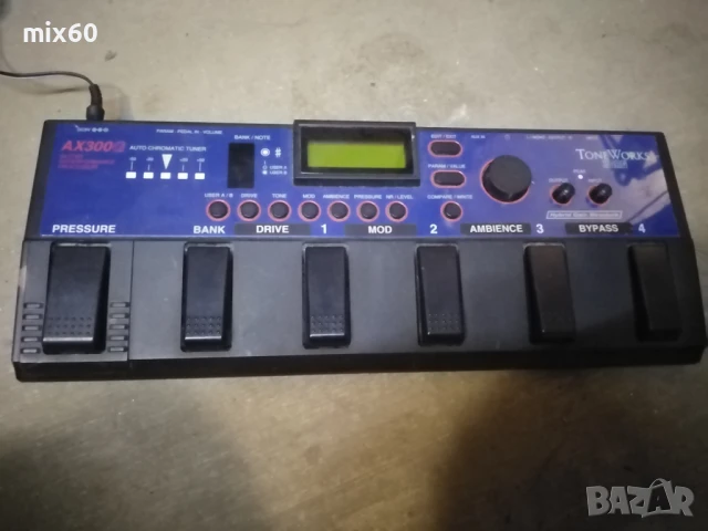 AX300G процесор за китара на KORG