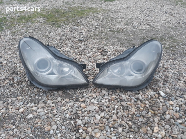 ляв и десен фар за мерцедес ЦЛС В219 MERCEDES CLS W219 обикновенни крушки