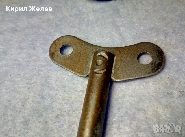 Стар КЛЮЧ за СТЕНЕН ЧАСОВНИК за НАВИВАНЕ на МЕХАНИЗМА 26189, снимка 8 - Антикварни и старинни предмети - 51277641