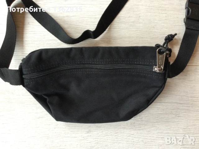 НОВА оригинална мъжка чанта чантичка за кръста "банан" EASTPAK от САЩ, снимка 12 - Чанти - 53024838