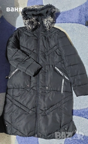 Дамско зимно дълго яке.