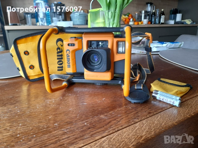 Филмов фотоапарат водо и снего устойчив Canon AS-6