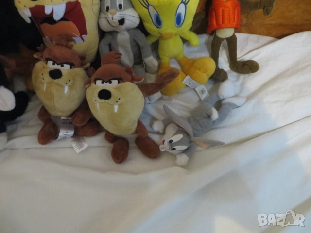 Плюшени играчки LOONEY TUNES, снимка 10 - Плюшени играчки - 44352500