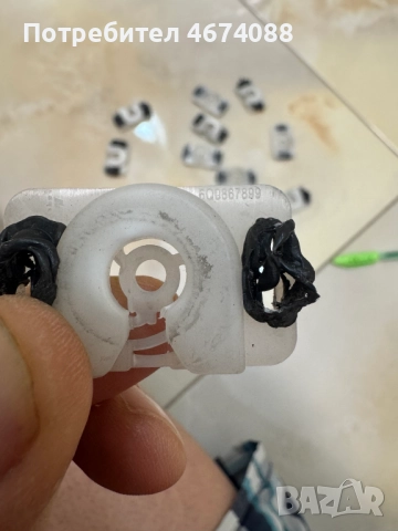 Основа за щипки за корите на вратите на Ваг Груп Vag Grup 1лв. броя 6Q0867899, снимка 2 - Части - 52735395