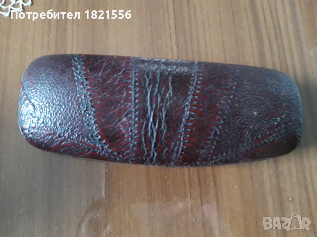 твърд калъф за очила