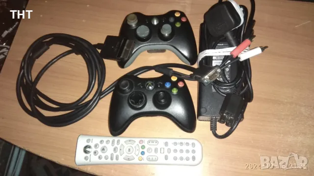 XBOX-360 Slim захранване,2 джойстика,HD-VGA кабел+дистанционно+4 игри., снимка 1 - Xbox конзоли - 47636367