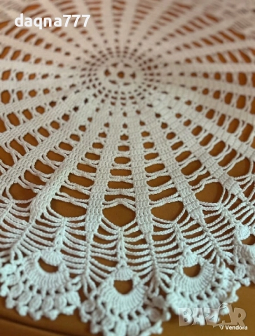 Плетена ръчно покривка за маса 20 лв, снимка 6 - Декорация за дома - 51863811