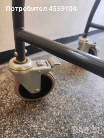 Тоалетен инвалиден стол с подлакътници, снимка 4 - Други - 52976372