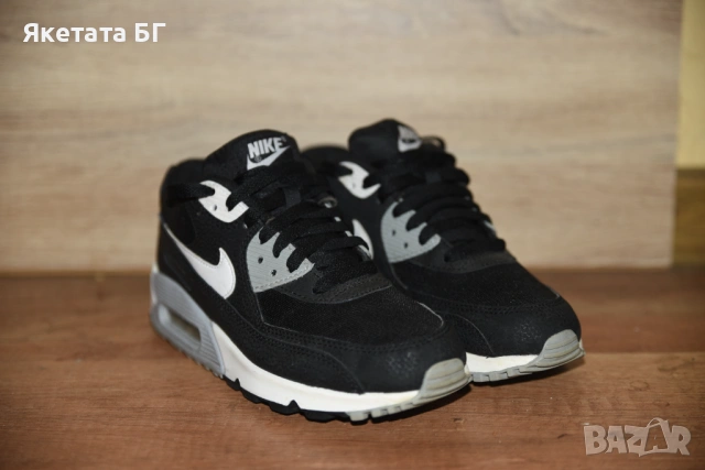 Nike Air MAX оригинални маратонки, номер 38, снимка 3 - Маратонки - 53793514