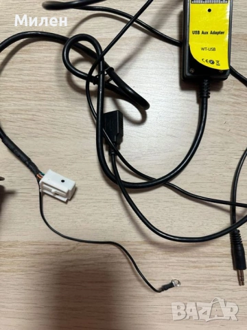 Volkswagen Golf 5, снимка 6 - Радиокасетофони, транзистори - 54225575