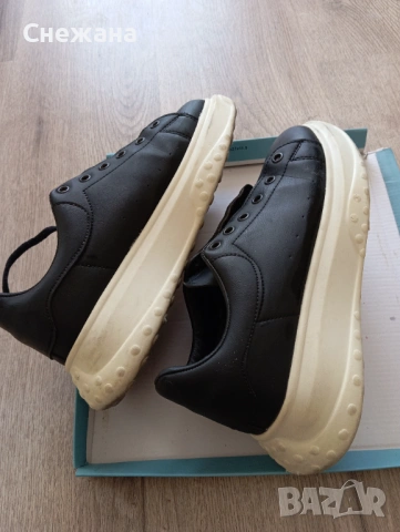 Обувки много добро запазено състояние , снимка 4 - Дамски ежедневни обувки - 53690569