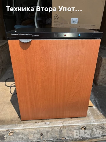 Хладилник / мини бар