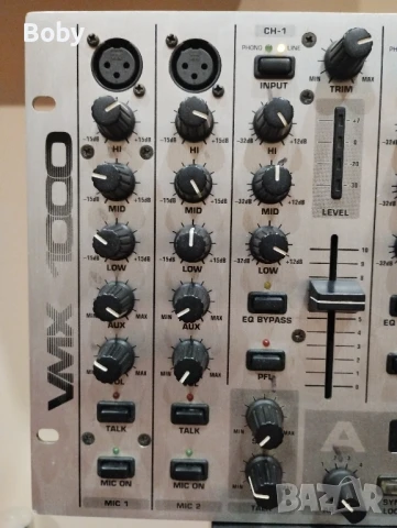 миксер Behringer VMX1000, снимка 8 - Ресийвъри, усилватели, смесителни пултове - 50911444