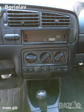 VW Golf 1.8, снимка 6 - Автомобили и джипове - 51007305