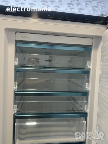 ЧИСТО НОВ!!! фризер Bosch Serie 6 GSN58AWEV XXL 70см No Frost, снимка 6 - Фризери - 53992126