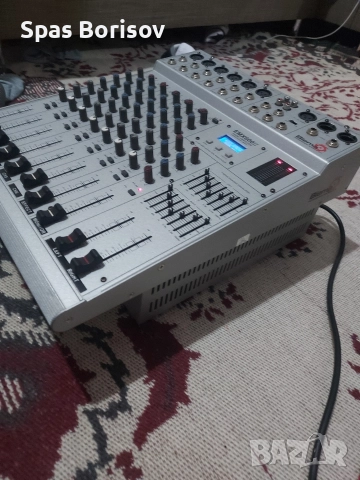 пулт emx600ll, снимка 3 - Ресийвъри, усилватели, смесителни пултове - 52683667