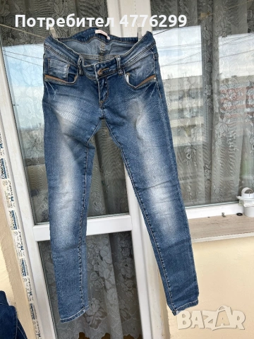 Дамски дънки, снимка 4 - Дънки - 53960709