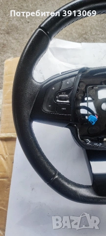 Продавам оригинален кожен мулти волан за Ситроен С4 Кактус , снимка 2 - Аксесоари и консумативи - 54242753