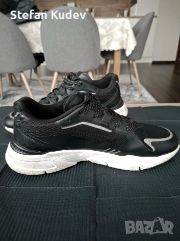 Обувки Cropp в добро качество на ниски цени, снимка 5 - Маратонки - 54226311