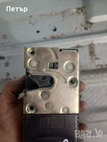 Предна лява брава Пежо 807 ситроен ц8 ланчия федра , снимка 2 - Части - 50156503