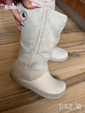 Дамски шикозни топли  ботуши Crocs ! 36,5 н