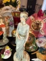 Capodimonte Italy  Circa 1987 Dear Studio figurine of an elegant lady’s Код P2068, снимка 3