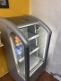 Хладилна витрина, снимка 1