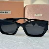 Miu 2024 слънчеви очила с лого, снимка 6 - Слънчеви и диоптрични очила - 45438551