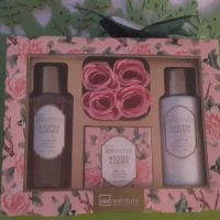 IDC дамски подаръчен комплект Scented Garden, снимка 1 - Други - 45734364