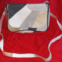 Елегантна дамска чанта. естествена кожа, снимка 1 - Чанти - 45375352