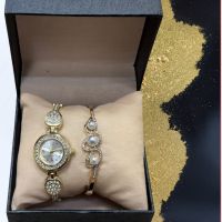Елегантен дамски комплект часовник с камъни цирконии и красива гривна в комбинация с перли и циркони, снимка 2 - Дамски - 45497170