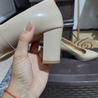 чисто нови обувки , снимка 1 - Дамски обувки на ток - 45004879