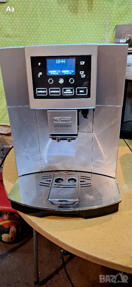 кафемашина автомат делонги , снимка 1