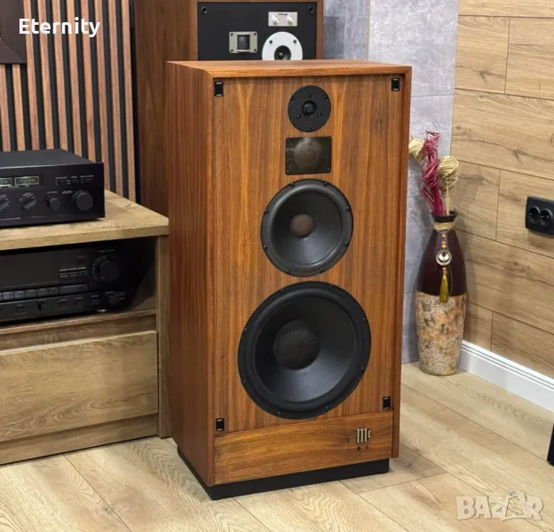 Mcintosh XR16 // Isoplanar Speakers, снимка 1