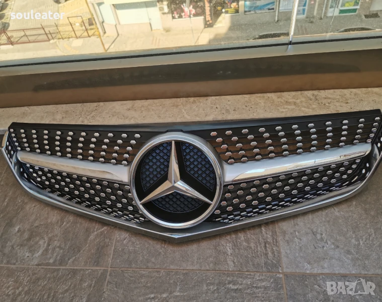 Решетка/маска с емблема тип Diamond за Mercedes W207 2009/2012, снимка 1
