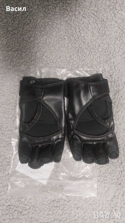 Боксови ръкавици и ръкавици за кикбокс, снимка 1