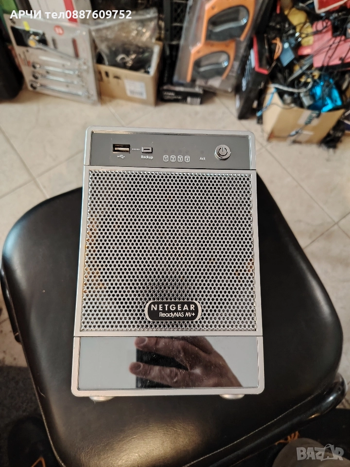 Netgear ReadyNas RND4000 v3 корпус с 4 слота, гигабитов интернет и скорости до 25MBps (без диск), снимка 1