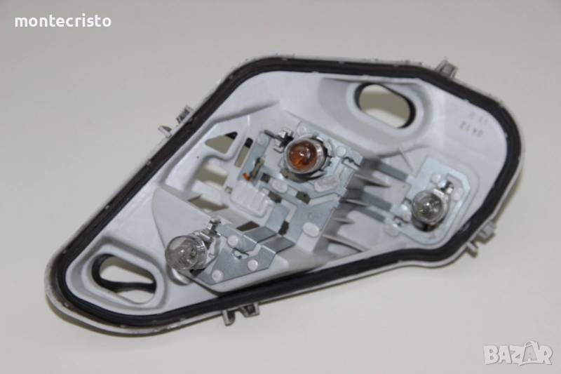 Дясна платка стоп Opel Meriva B (2010-2014г.) десен ламподържач Опел Мерива Б / 21632201, снимка 1