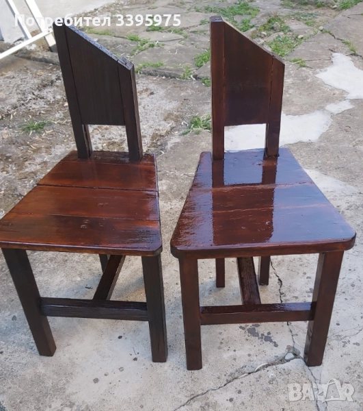 Два ръчно изработени дървени стола, снимка 1