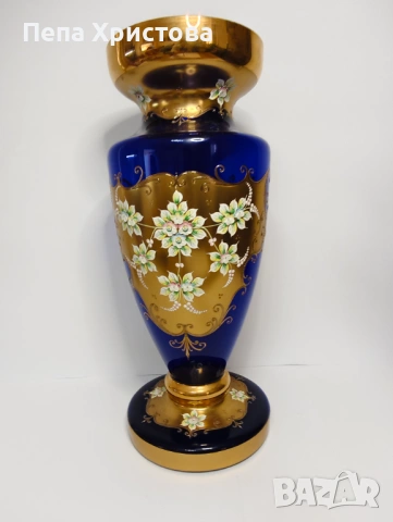 Голяма ваза  от чешки цветен кристал 