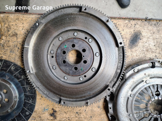 Комплект демпферен съединител 240мм AUDI/VW/Skoda/Seat 2.0TDI, снимка 2 - Части - 53223861