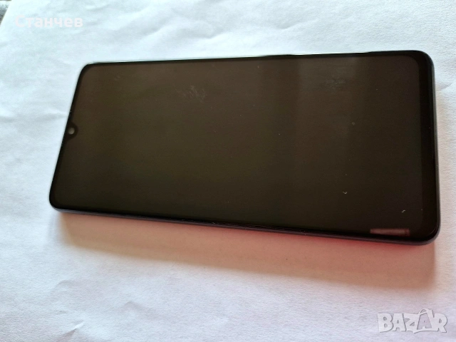 Huawei P30 + Huawei Band 4 + 2 нови каишки – отлично състояние, снимка 5 - Huawei - 53149524