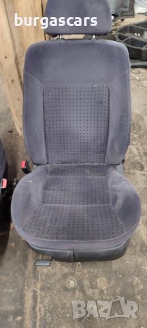 Предни седалки Vw Passat 5 - 60лв, снимка 2 - Части - 45099090