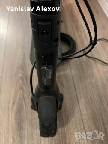 Mi Electric Scooter Pro 2 Mercedes-AMG Petronas F1 Team Edition, снимка 5 - Друга електроника - 53938577