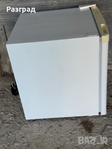 Малък вертикален фризер, снимка 9 - Фризери - 52565079