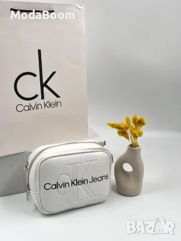 Calvin Klein дамски чанти Различни цветове , снимка 4 - Чанти - 48949553