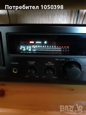 Перфектен дек AKAI DX-49- Две глави и два мотора- Японски-Като Нов., снимка 5 - Декове - 52935747