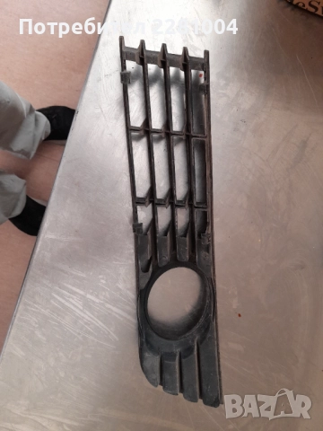 Ауди а4 б6 Решетки за халогени, снимка 3 - Части - 52010816