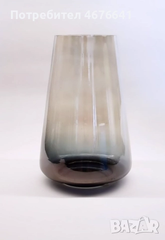 Ваза опушено стъкло